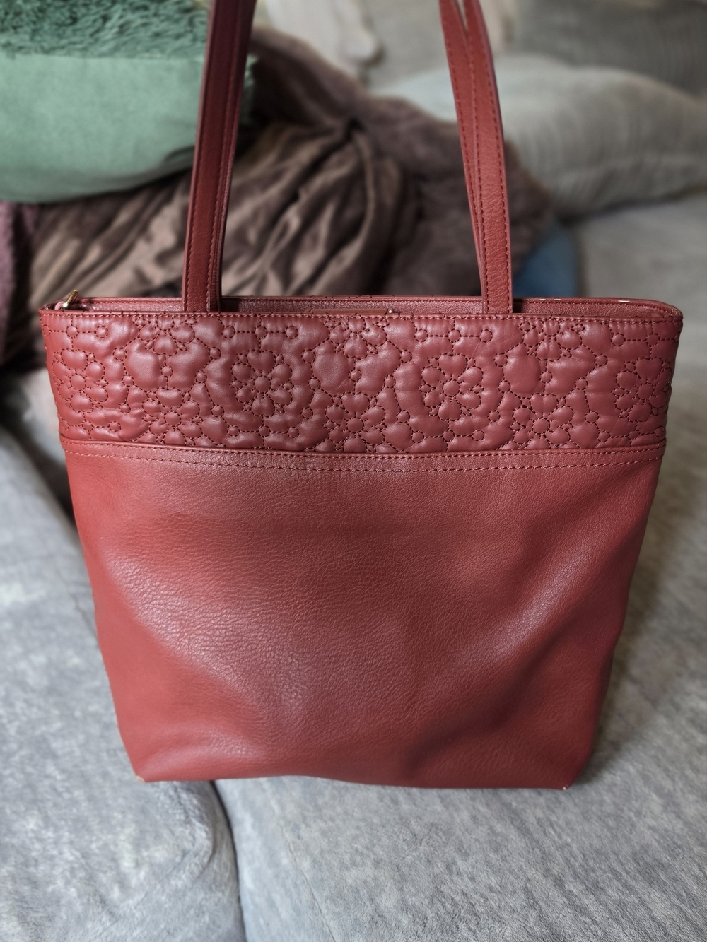 LC Lauren Conrad Floral Detail / Mini Tulip Tote